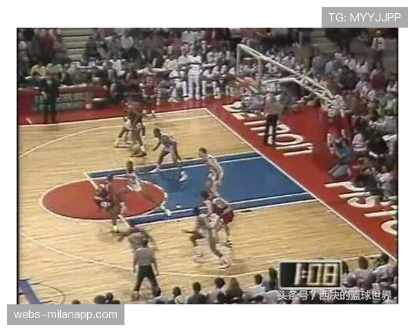 “通讯：四川金强新帅上任首课，全队加练防守滑步与协防轮转”